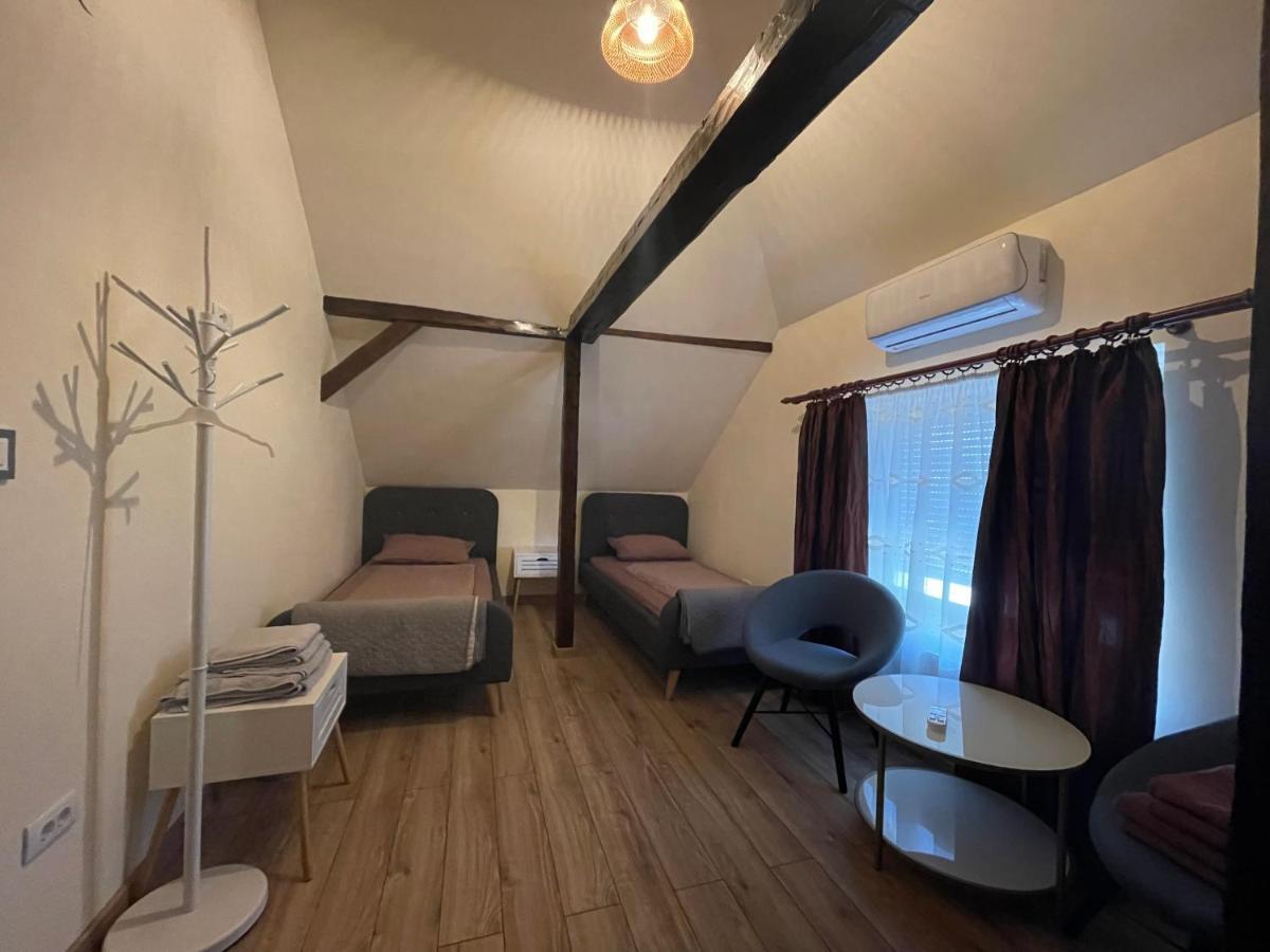 Апартаменты Battonya House Экстерьер фото
